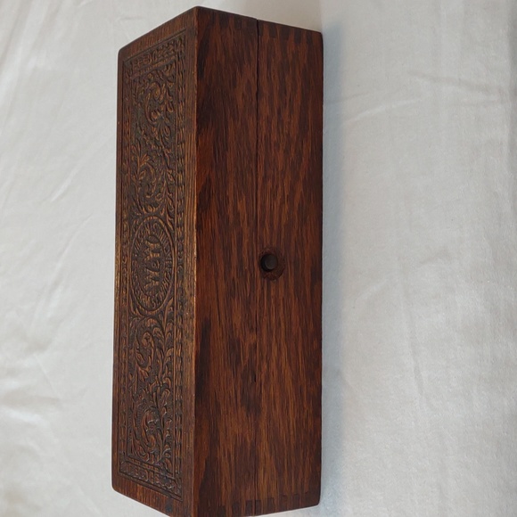 Wheeler & Wilson Sewing Machine Box - Picture 3 of 7